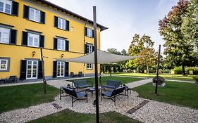 Villa Pacini - Just 1,8 Km Outside Lucca Wall - Pool